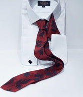 Rode stropdas met bladprint